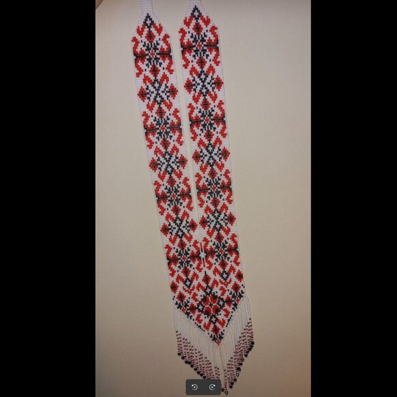 The Beauty of Gerdan: A Timeless Ukrainian Tradition - Picture 3 of 3